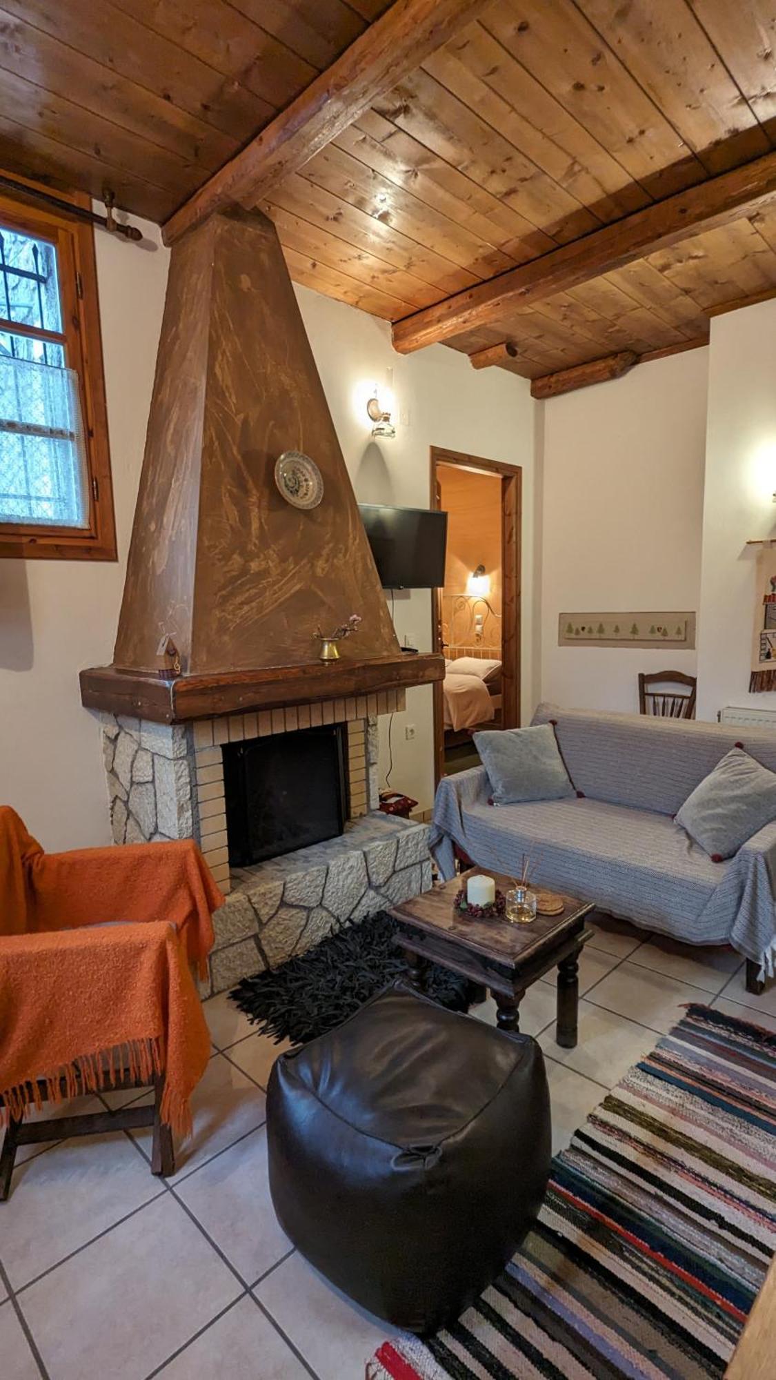 Diminio 2 Apartment At Livadi Arachova Dış mekan fotoğraf